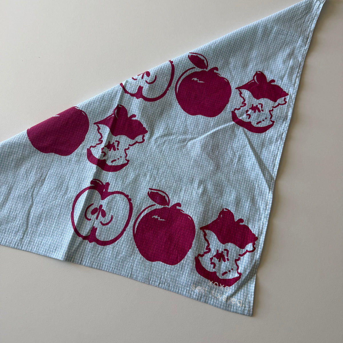 Apple bandana