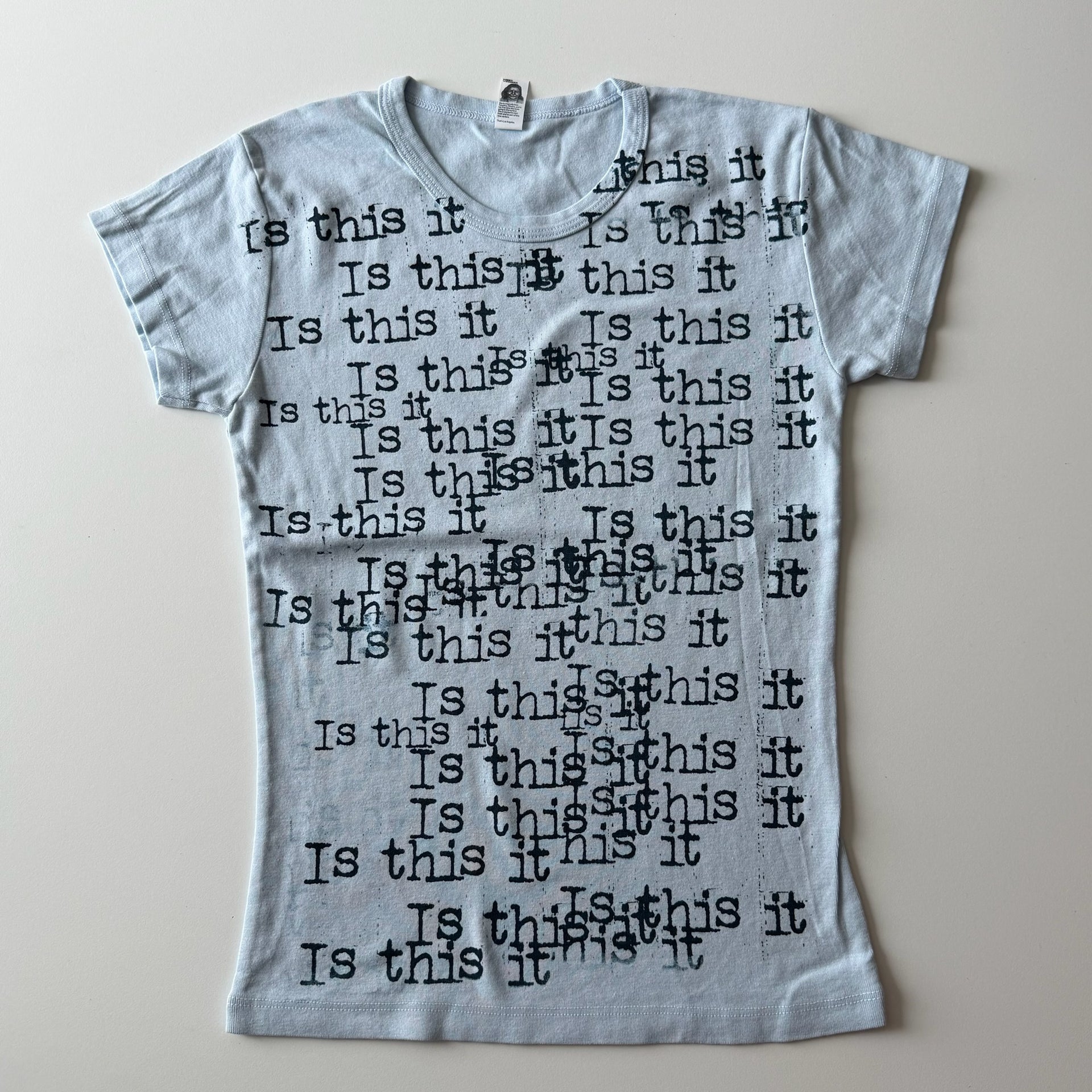 Is this it baby tee - M