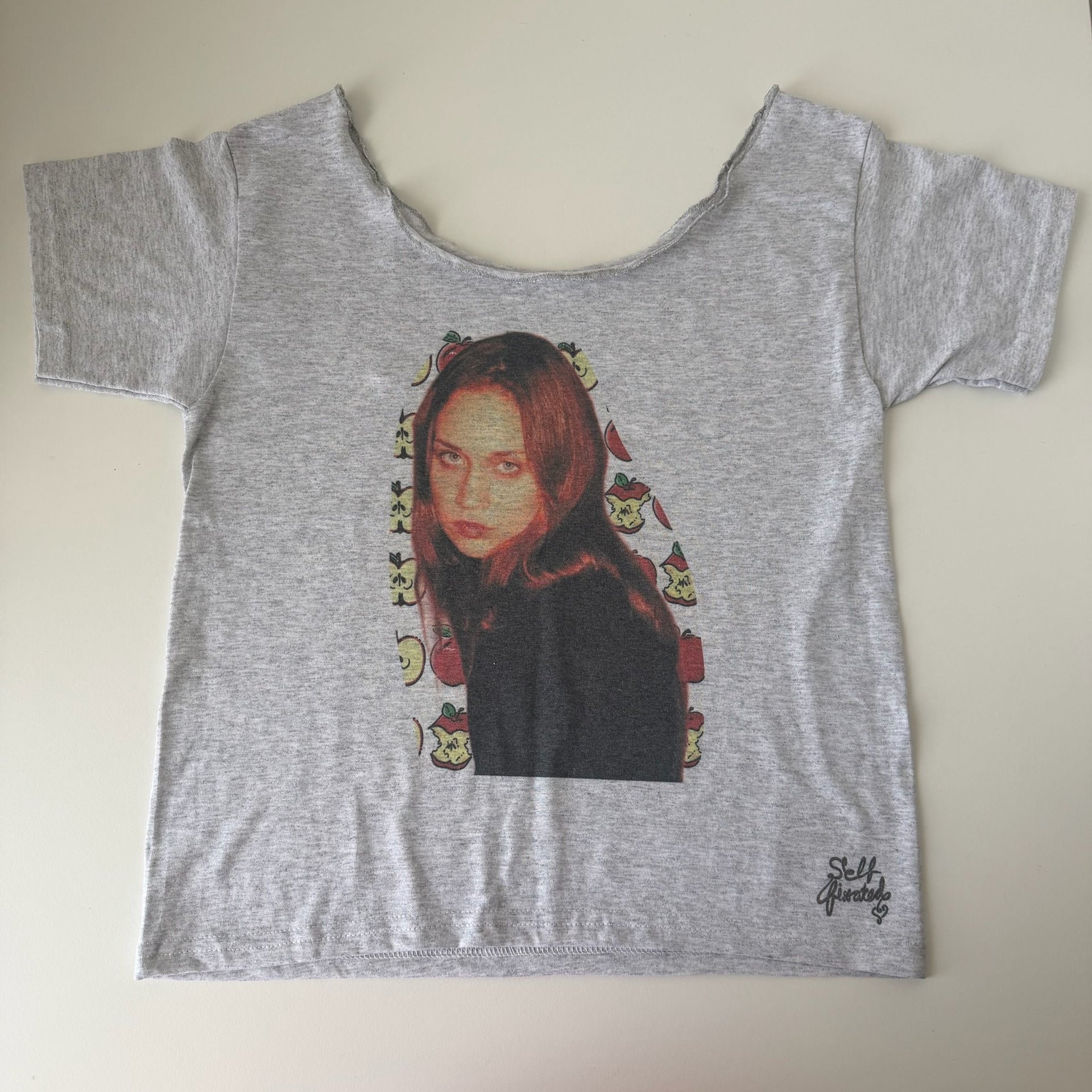 Fiona Apple off the shoulder tee - M
