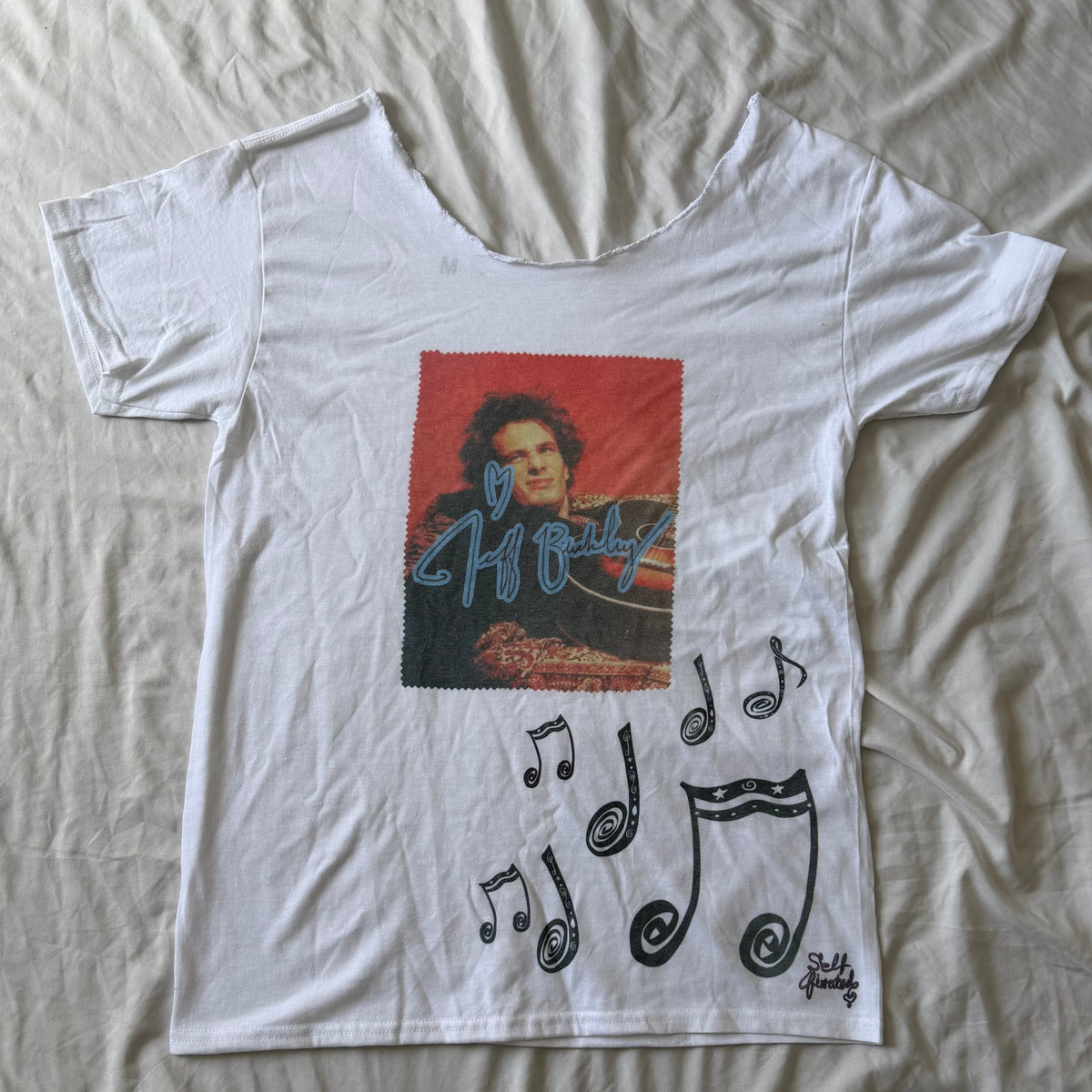 Jeff off the shoulder tee - M
