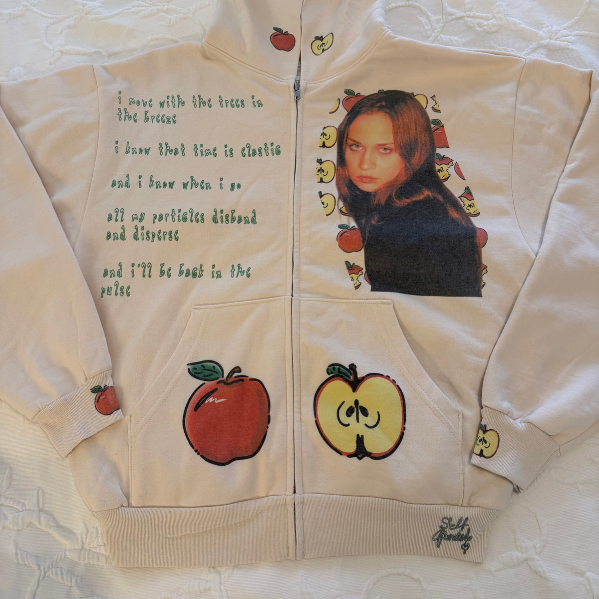 Time is elastic zip up hoodie - M