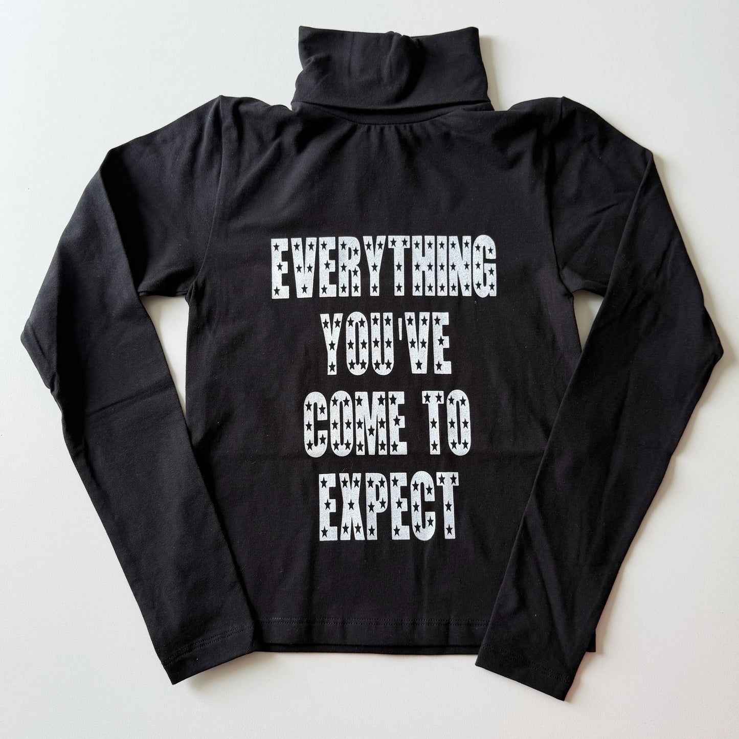 Everything you've come to expect turtle neck - M