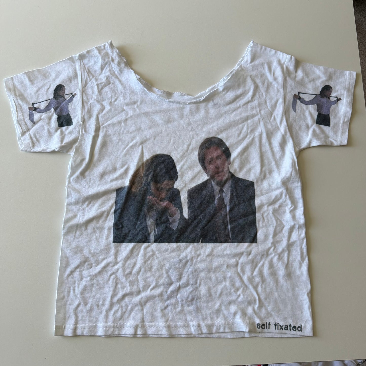 Secretary off the shoulder baby tee - L