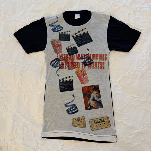 I love movies tee - XXS