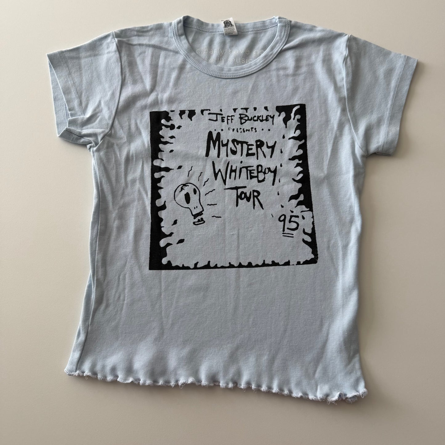 Mystery white boy tour baby tee - S
