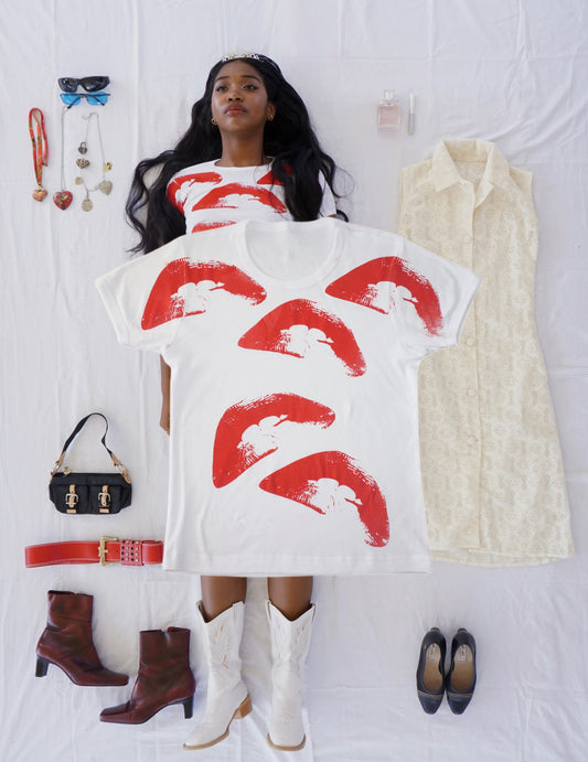 Lips Fitted Baby Tee