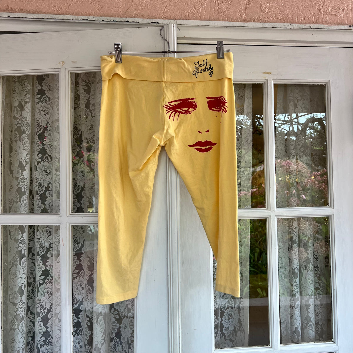 The face leggings - XL (RUNS SMALL)