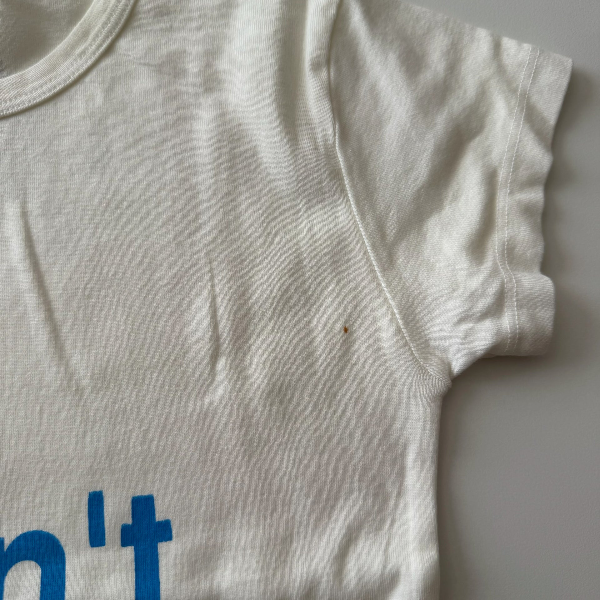I don’t exist baby tee - S