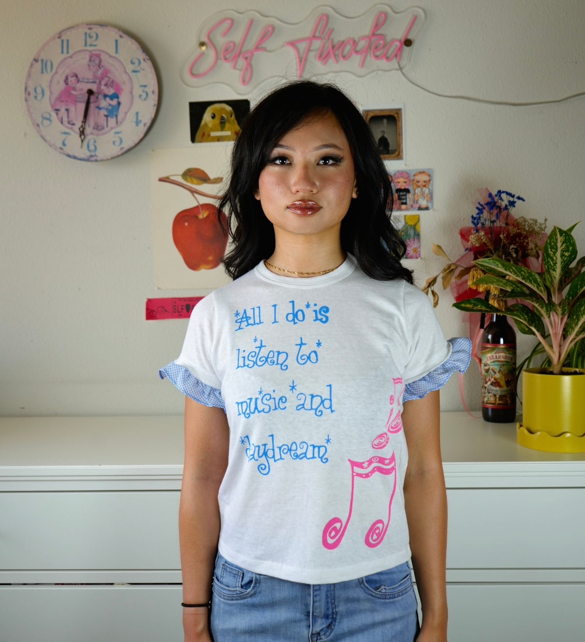 The music daydream baby tee