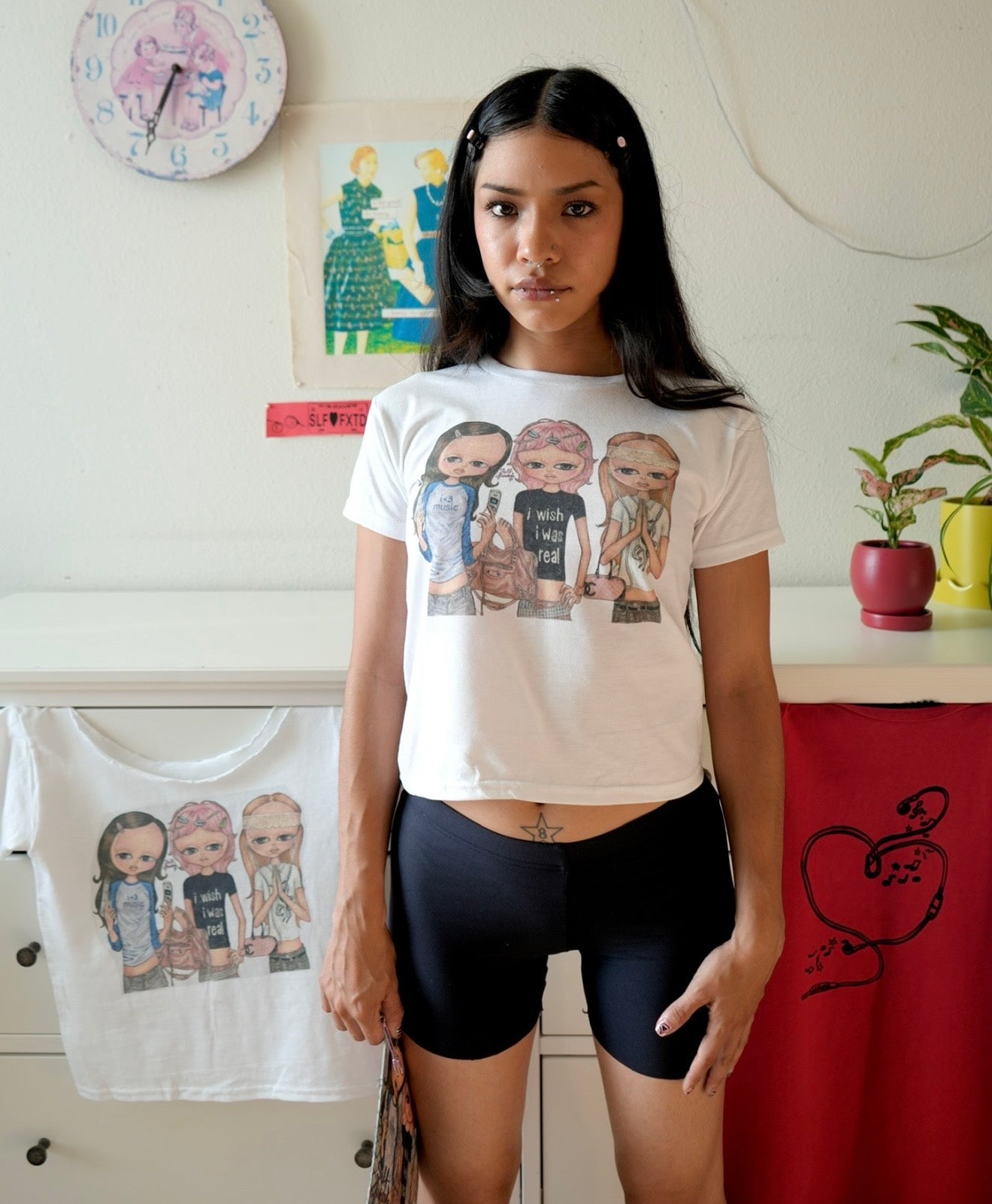 The girls tee