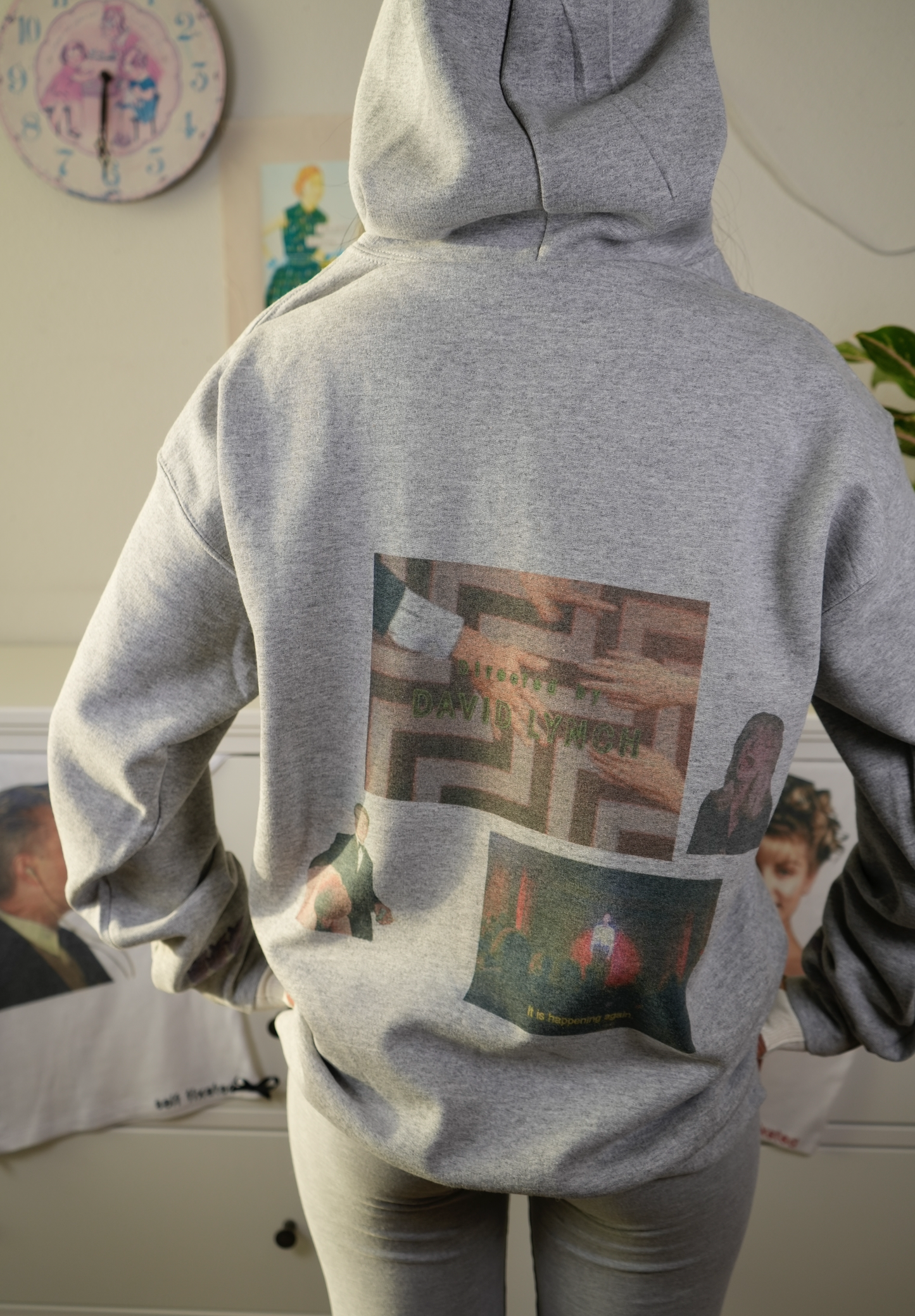 I know a place zip up hoodie
