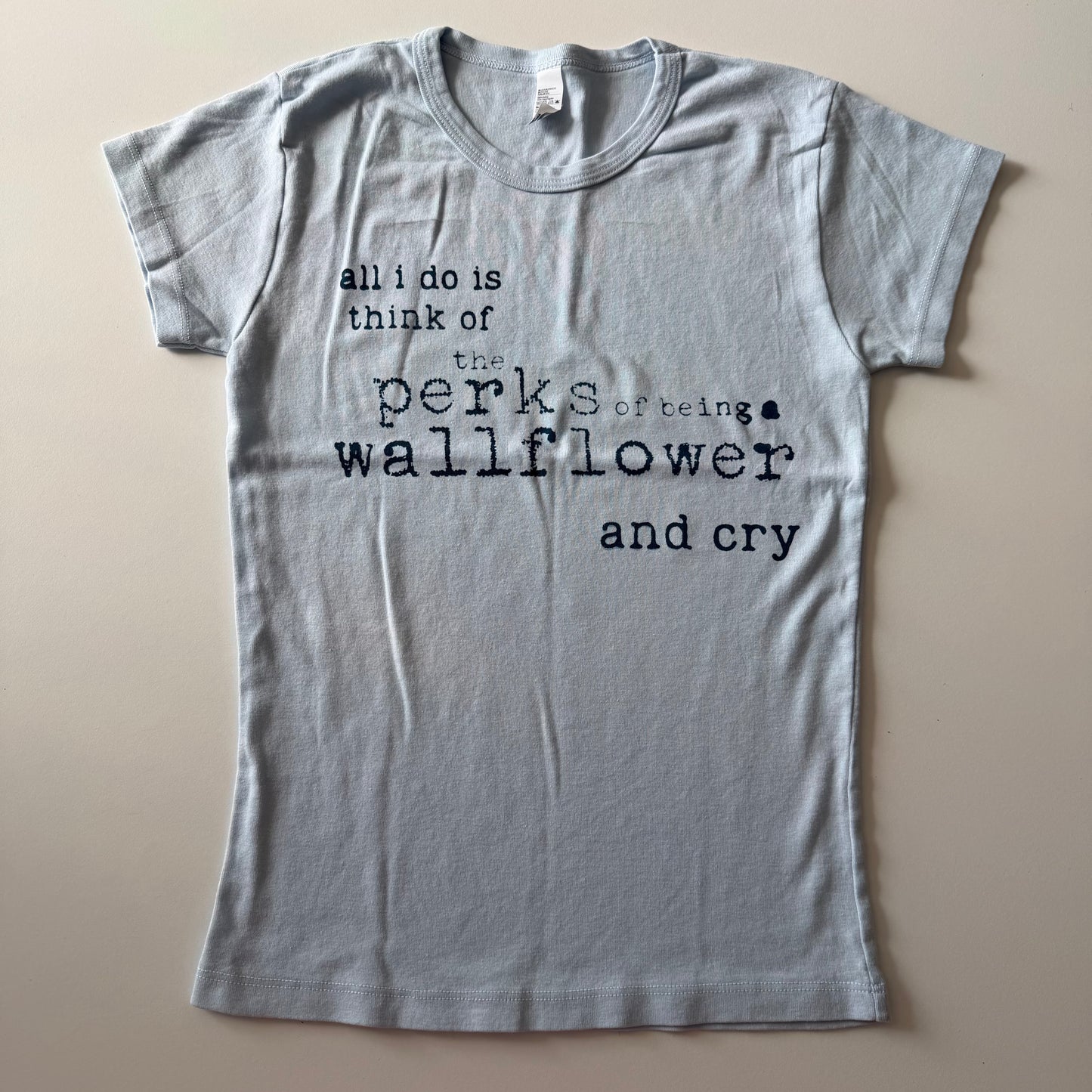 Perks baby tee - M