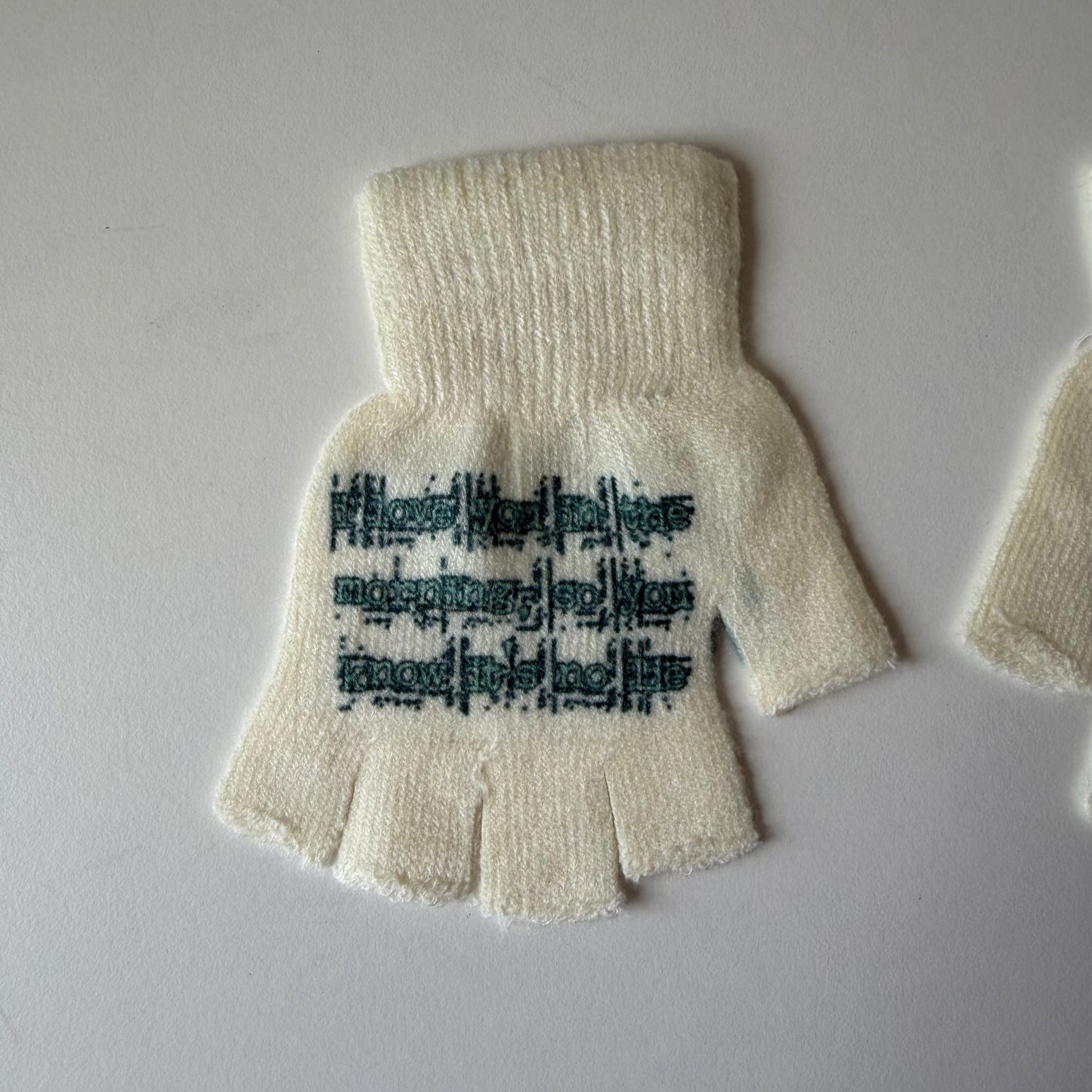 Hidin' in the background gloves